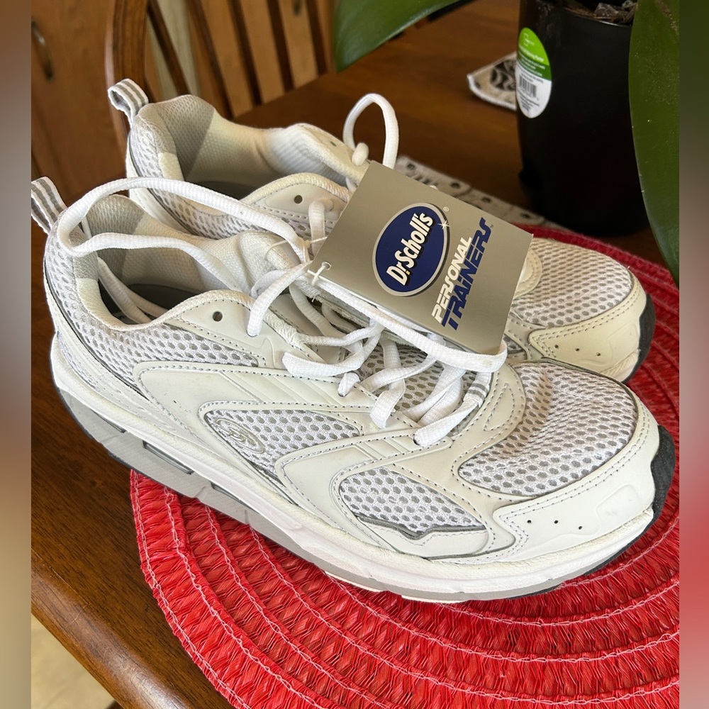 Dr. Scholl’s Personal Trainers Sneaker.